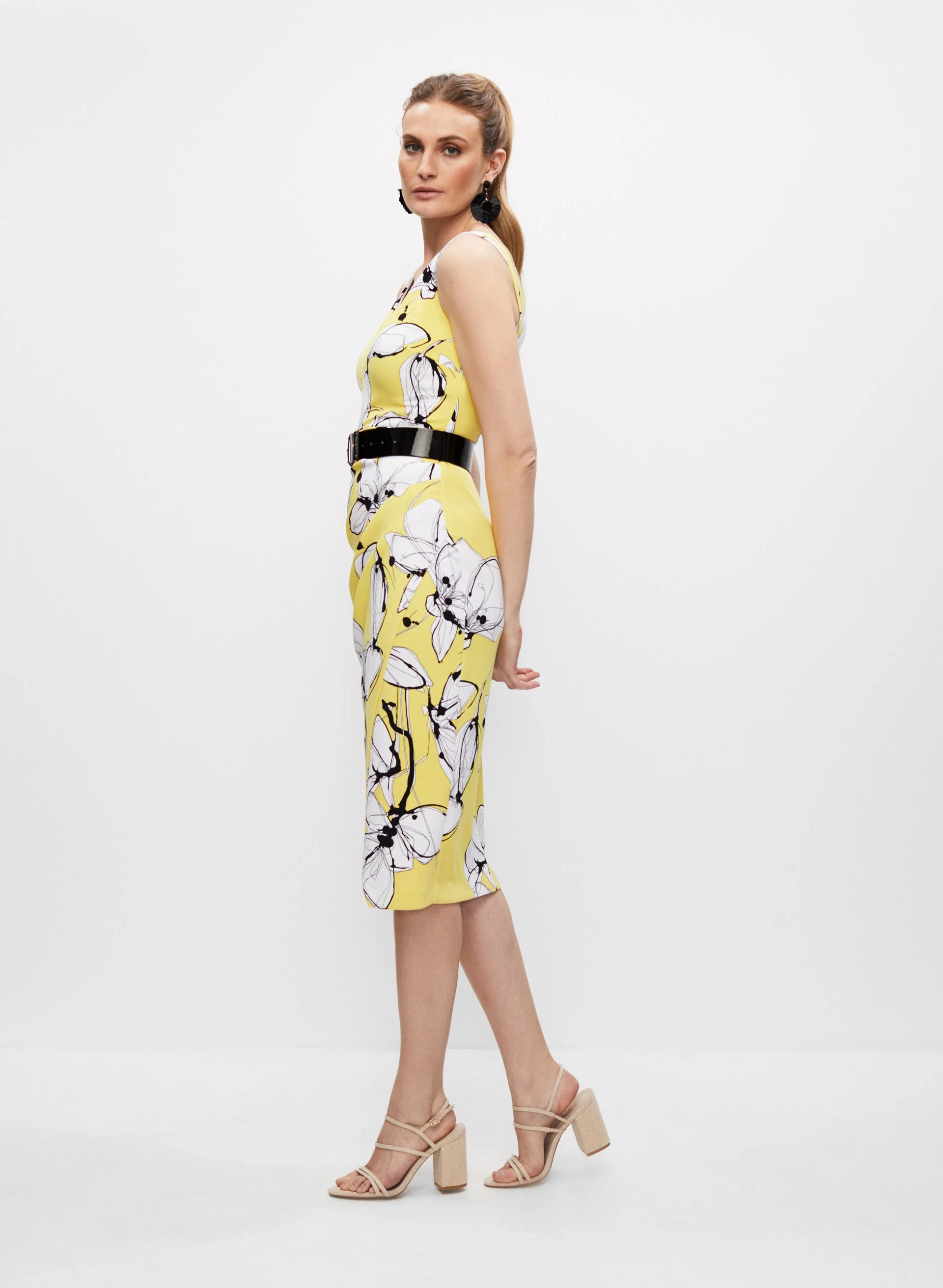 Belted Sleeveless Floral Dress - Image 3
