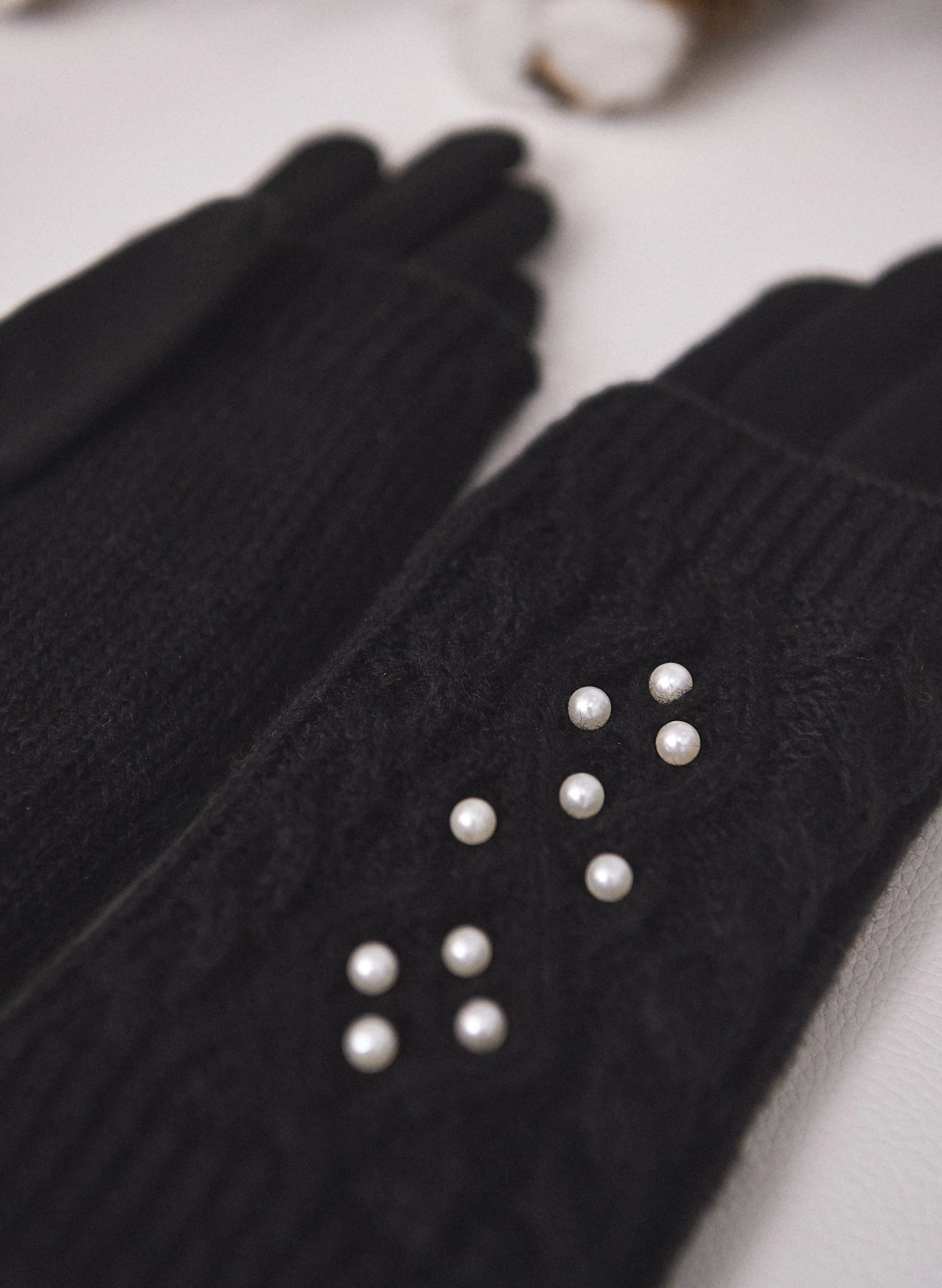 Cable Knit & Pearl Detail Gloves - Image 2