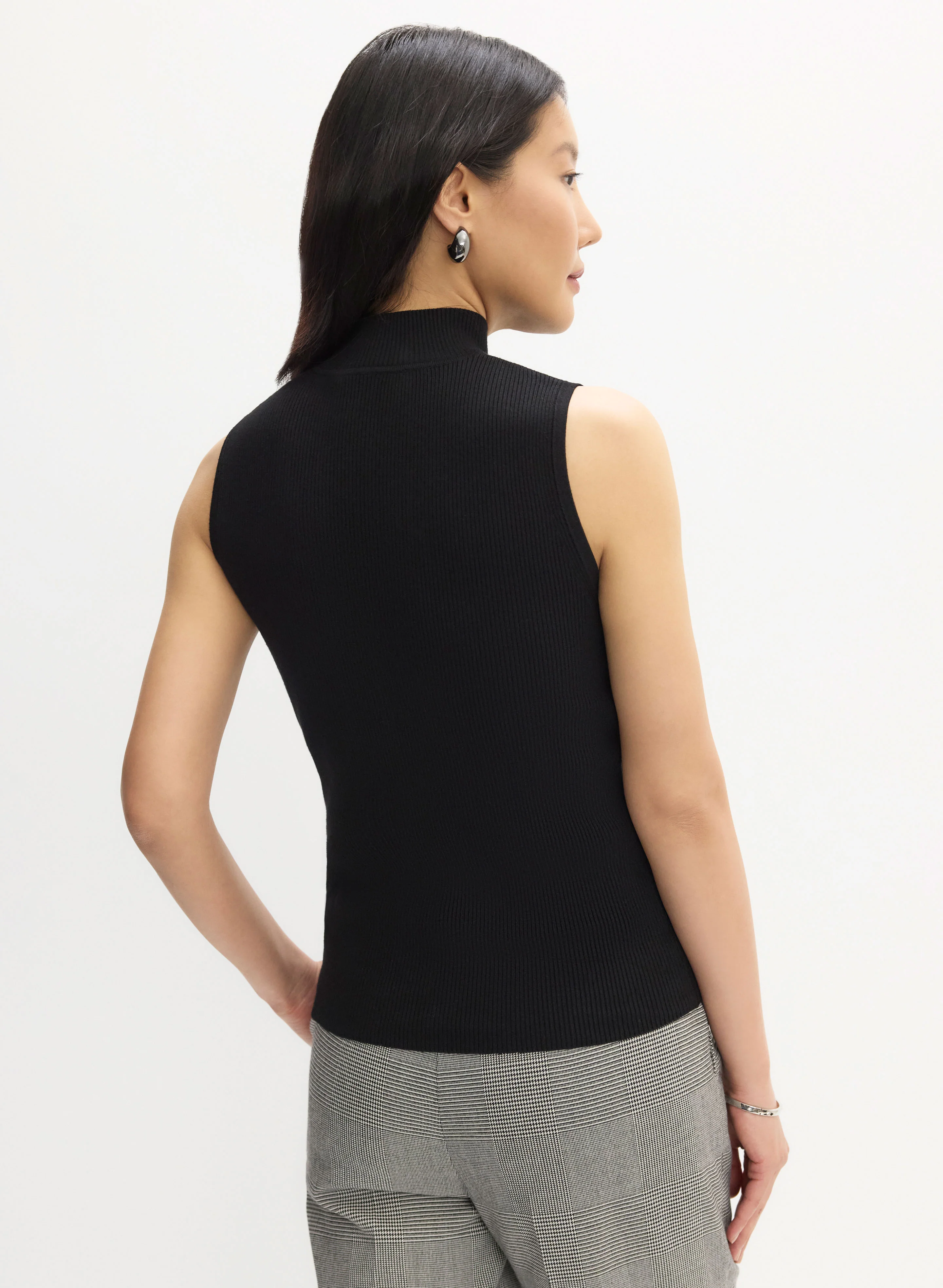 Essential Mock Neck Tank Top - Image 4