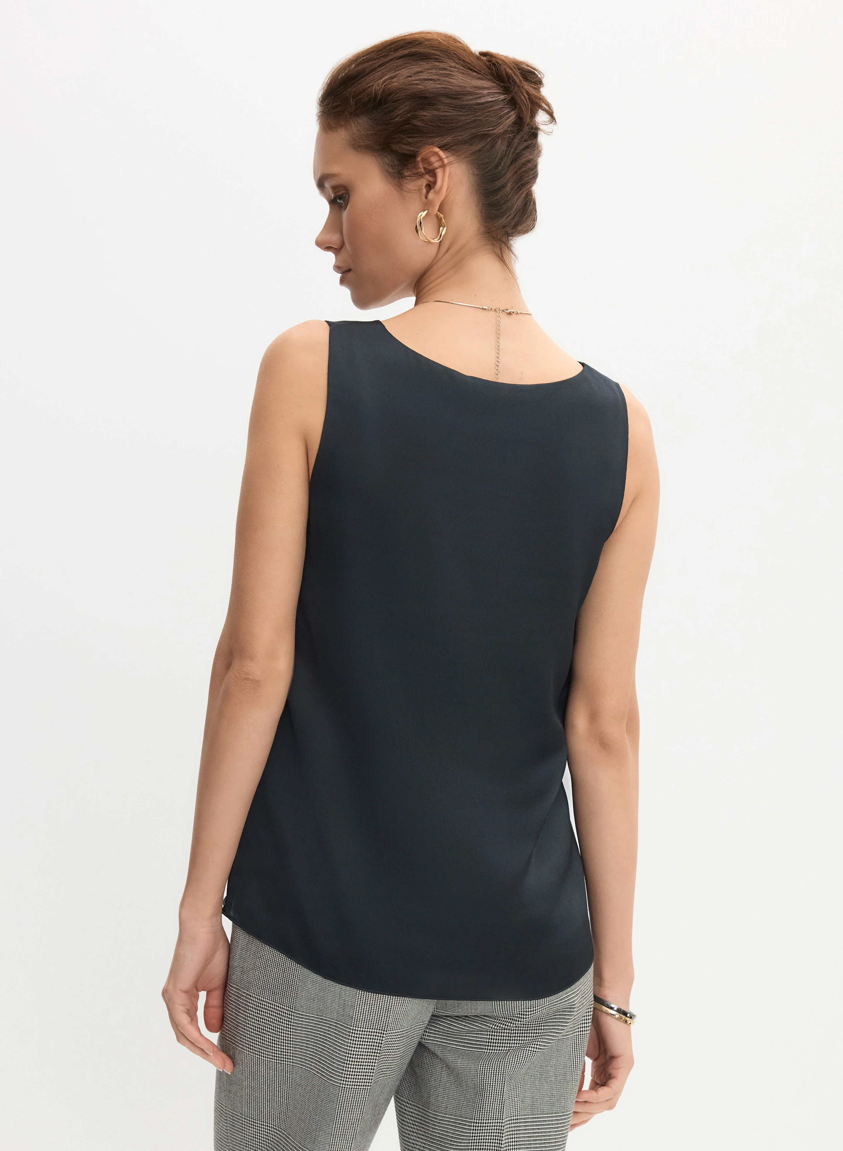 Essential V-Neck Satin Tank Top - Image 4
