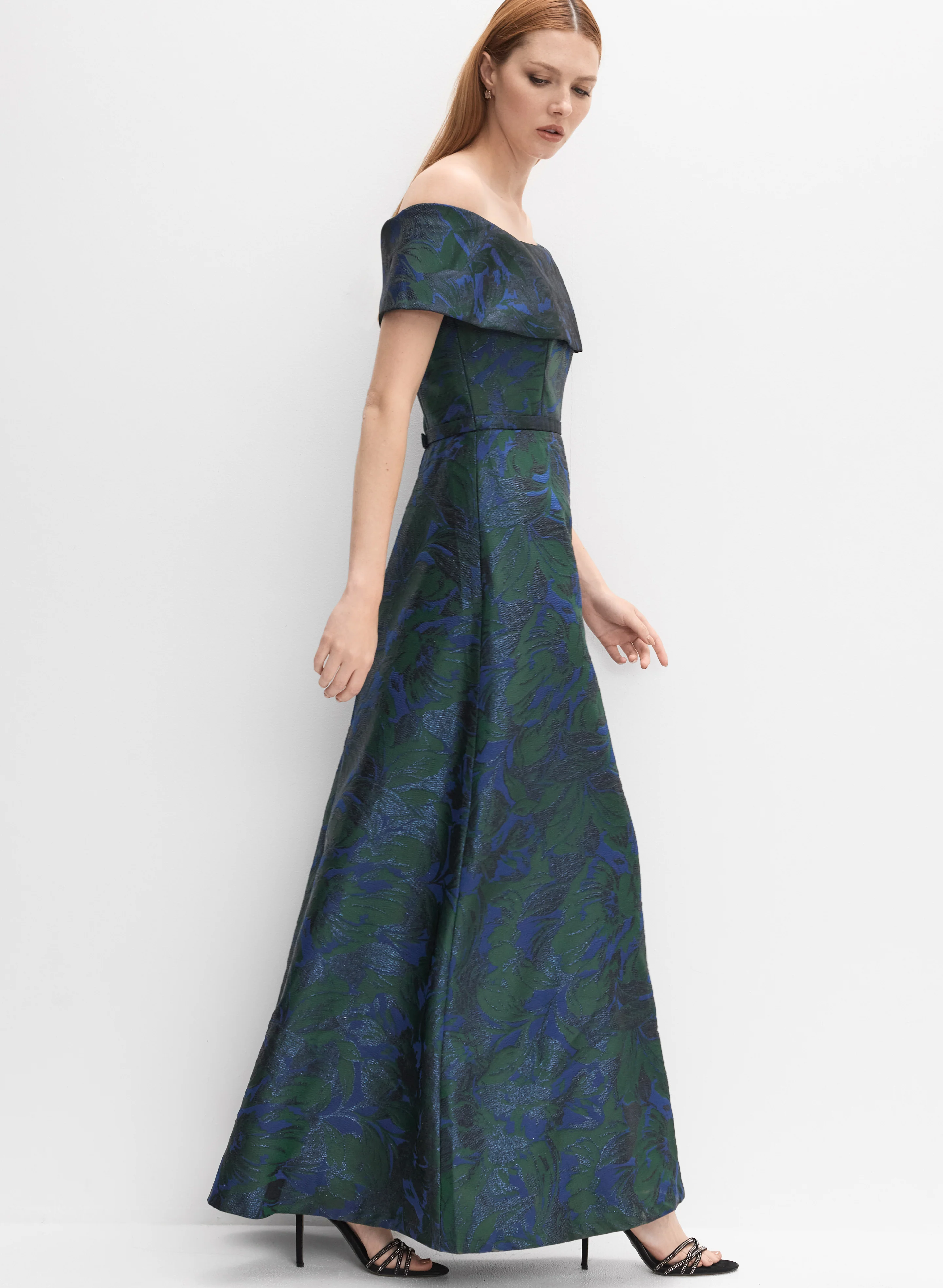 Floral Jacquard Off-Shoulder Dress - Image 3
