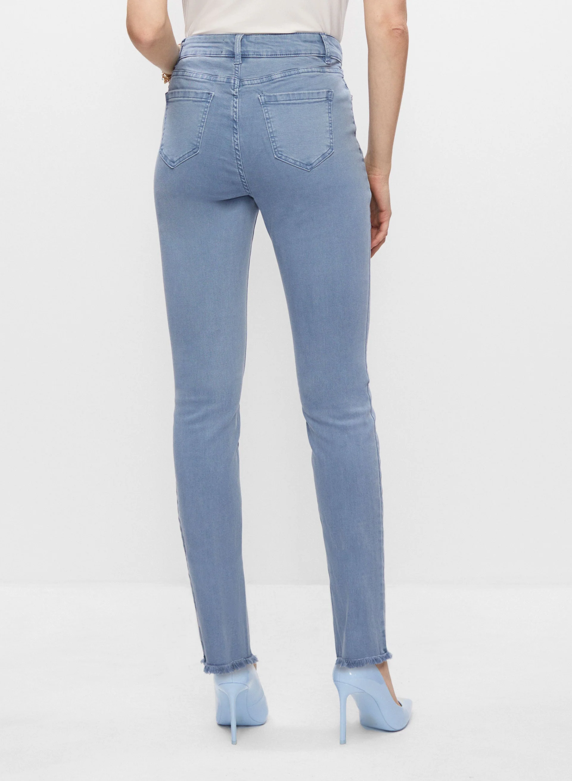 Frank Lyman - Frayed Hem Jeans - Image 2