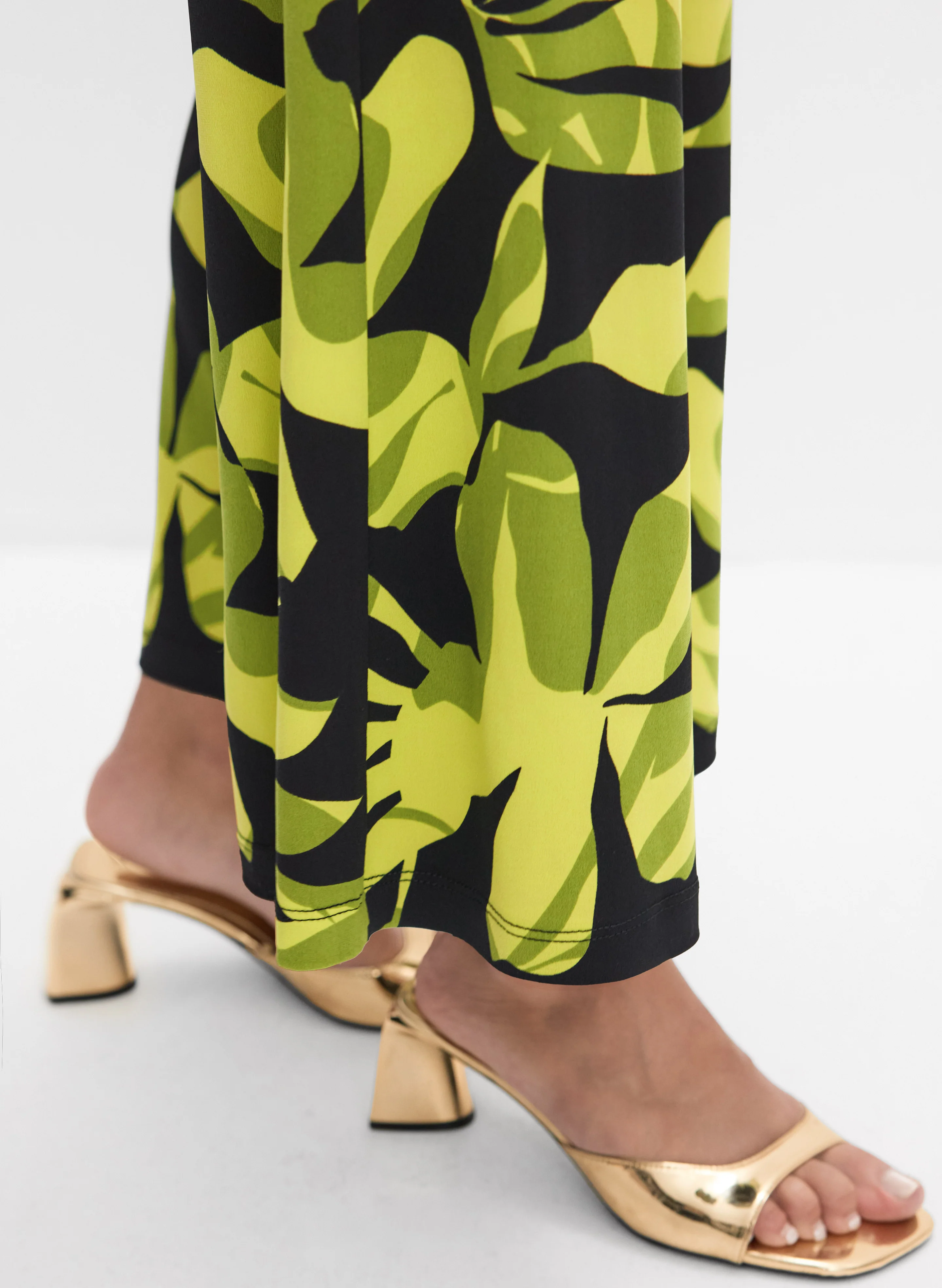 Joseph Ribkoff - Tropical Wide-Leg Pants - Image 4