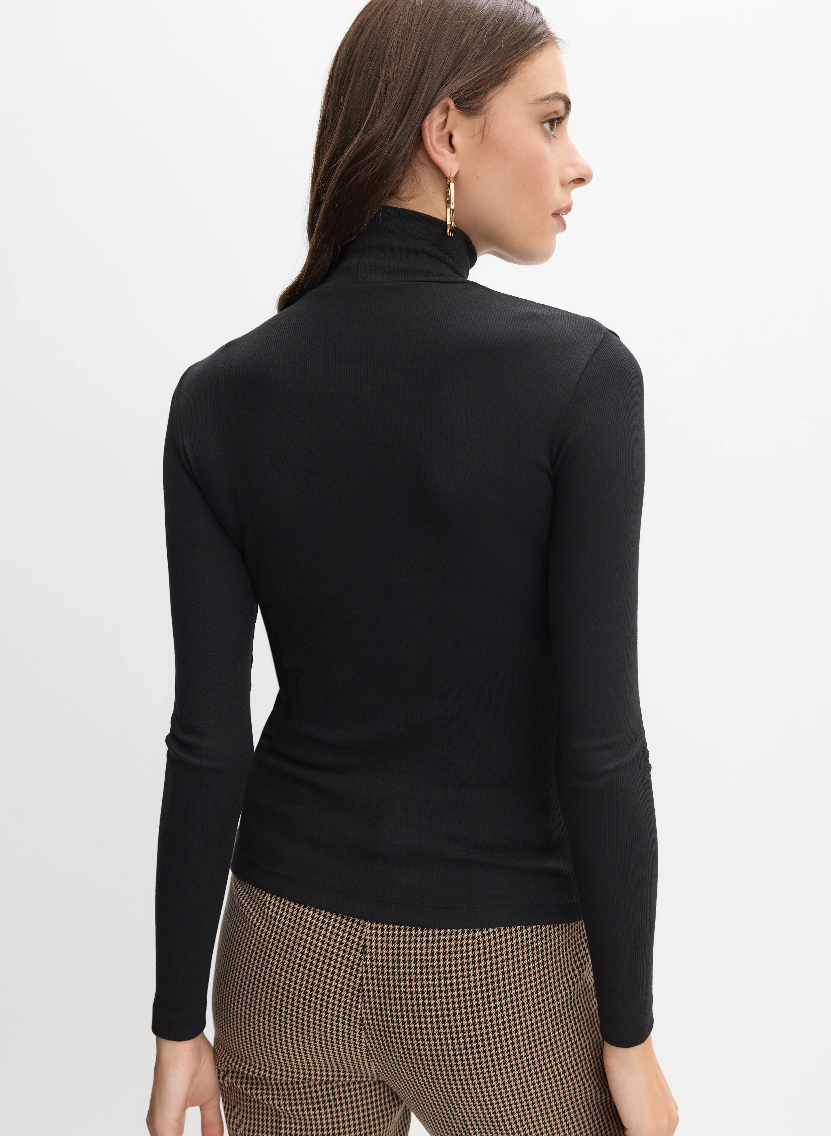 Long Sleeve Turtleneck Top - Image 4