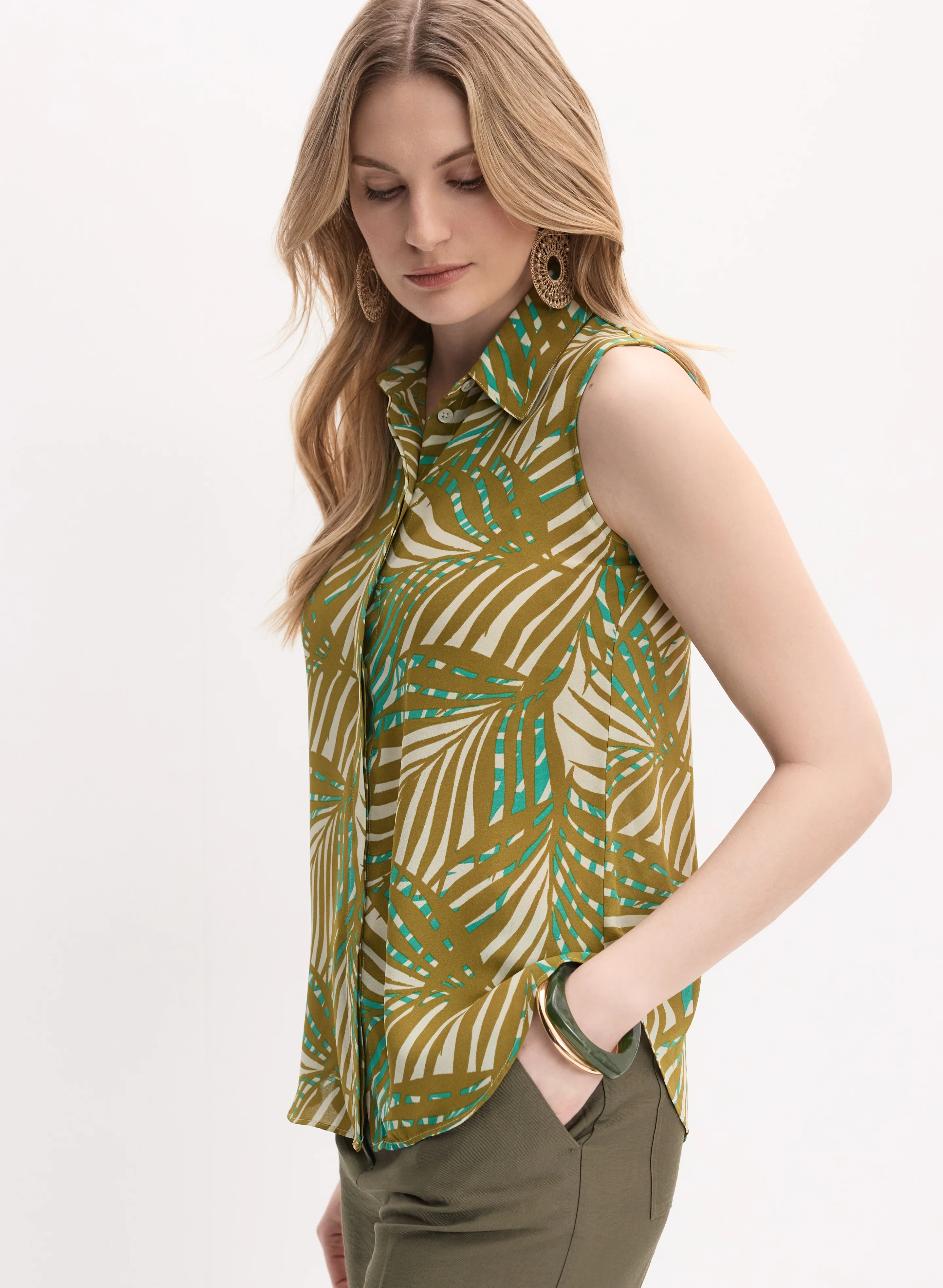 Palm Print Sleeveless Blouse - Image 7