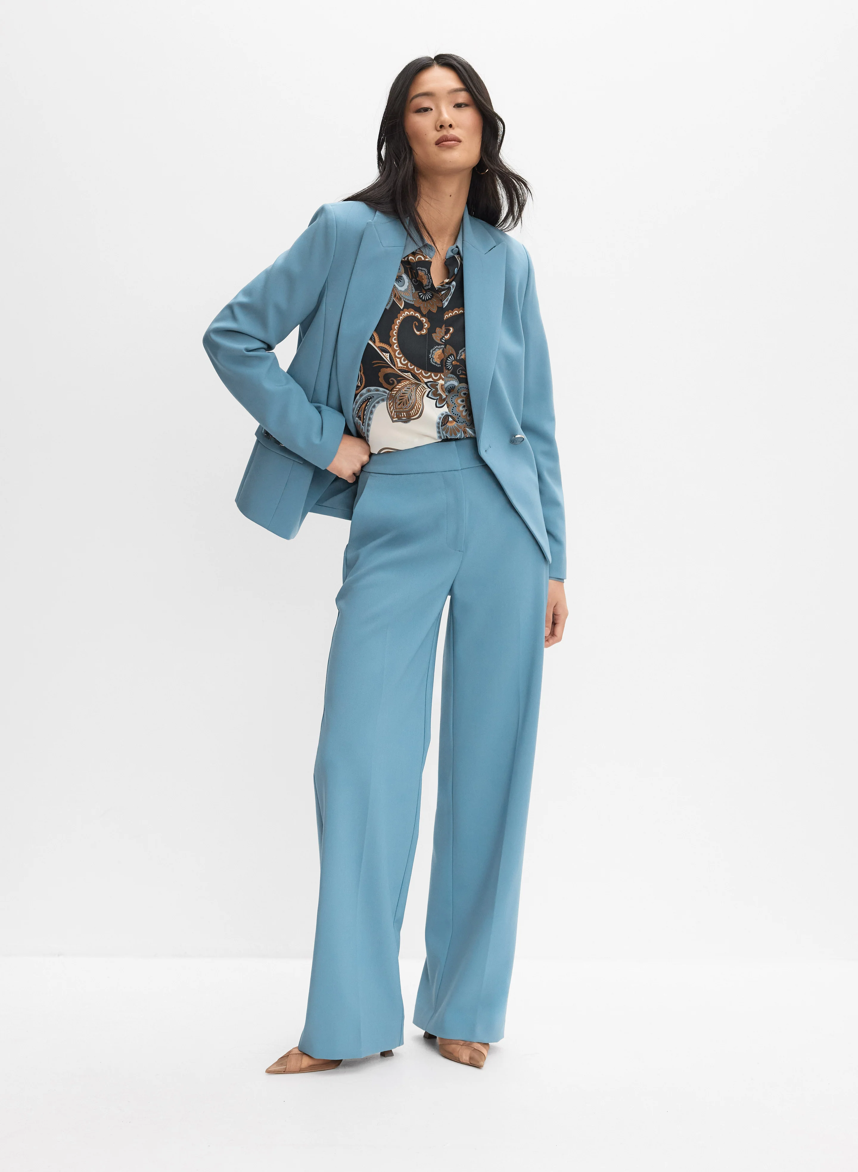 Peaked Lapel Blazer & Soho Wide-Leg Pants