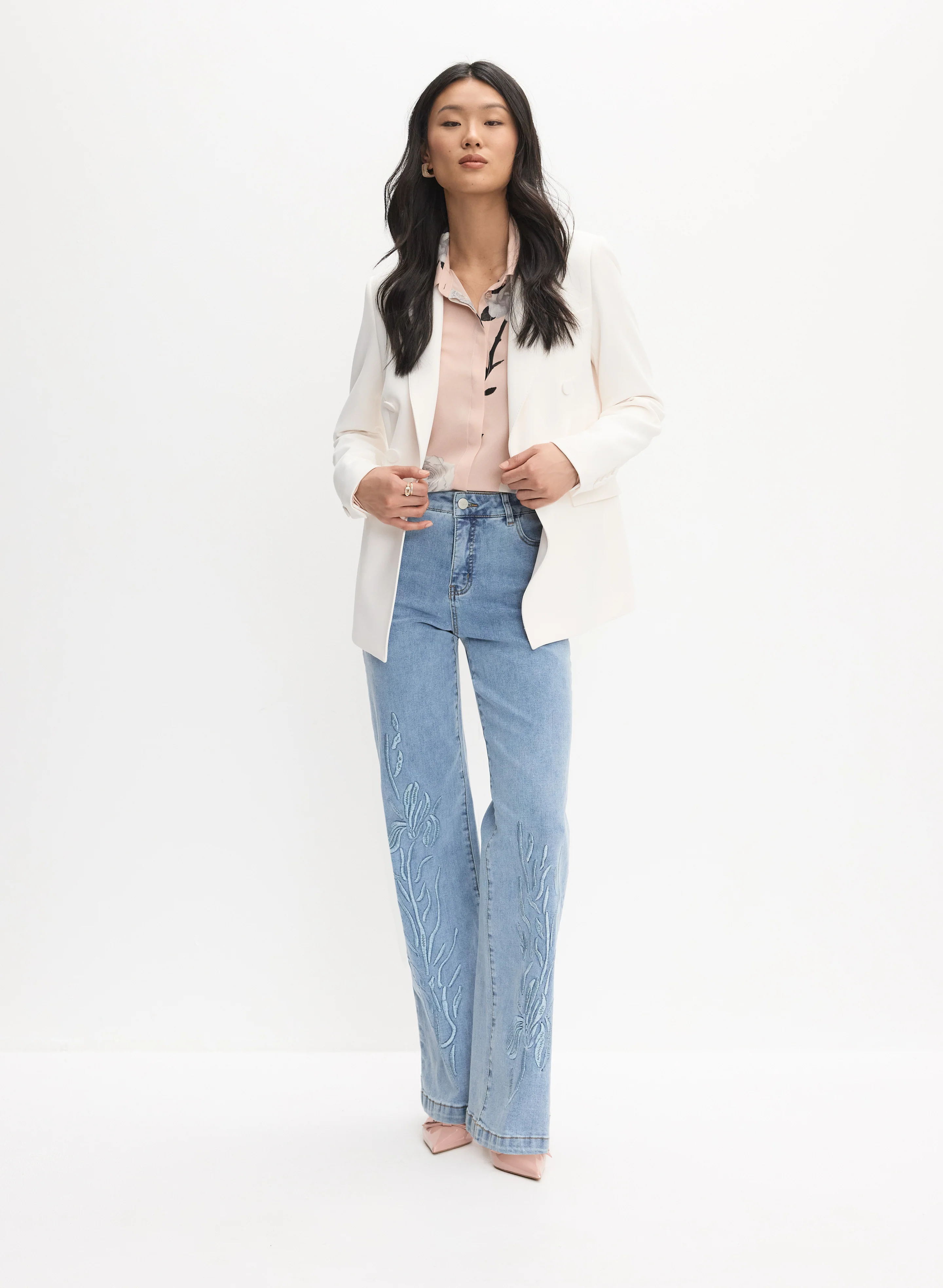 Peaked Lapel Jacket & Embroidered Wide-Leg Jeans