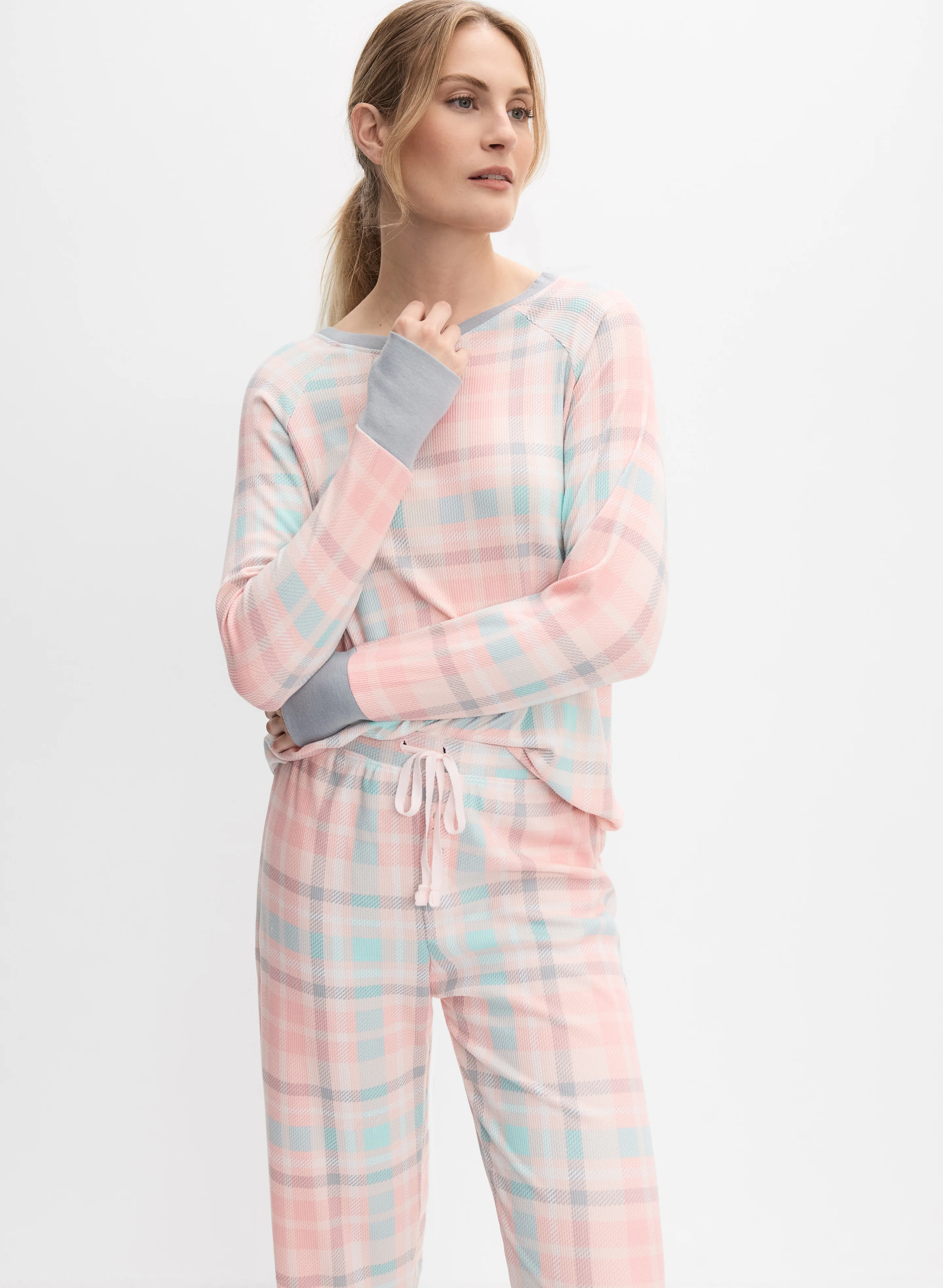 Plaid Print Pyjama Set - Image 4