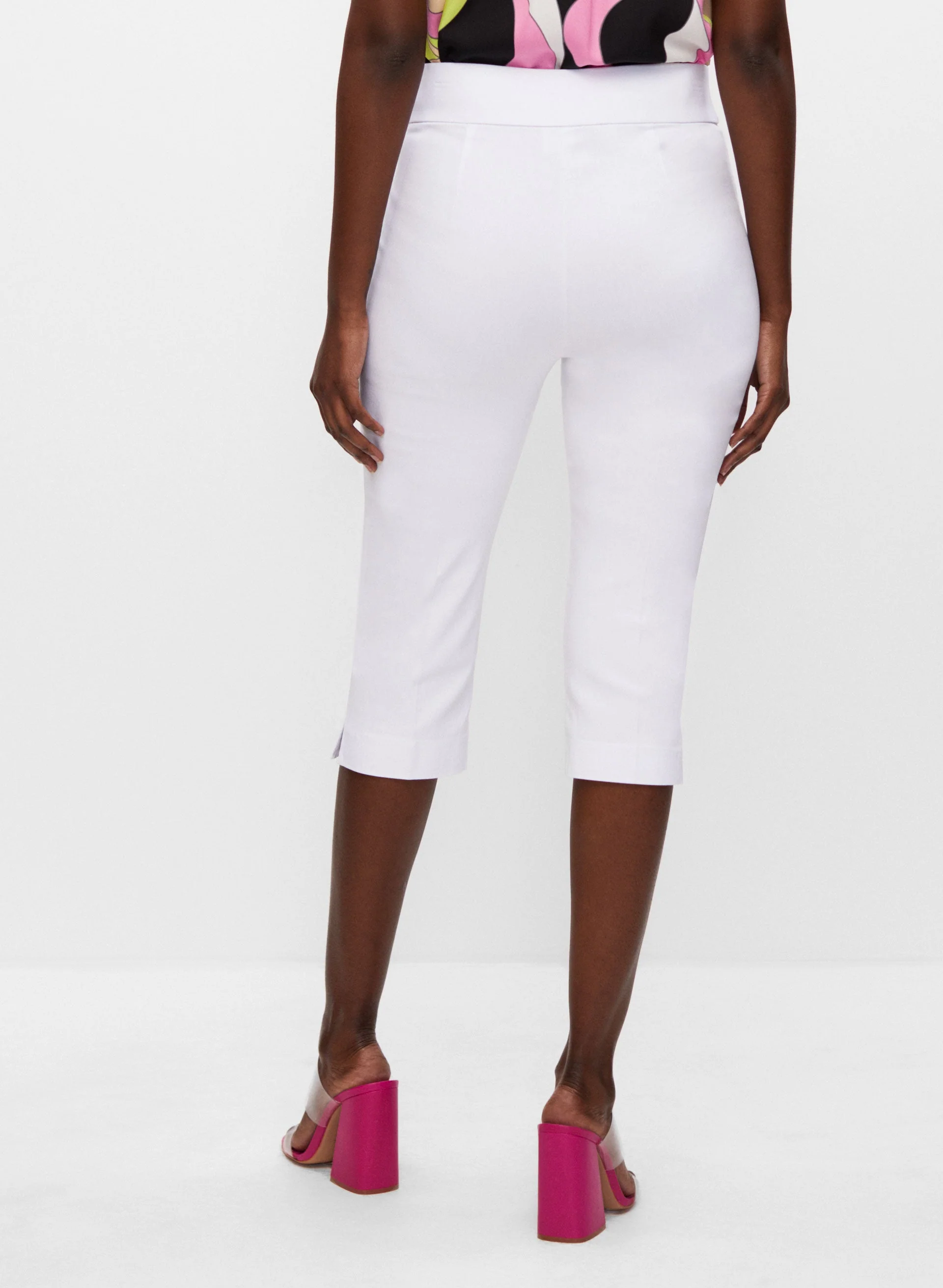 Pull-On Zipper Detail Capris - Image 2