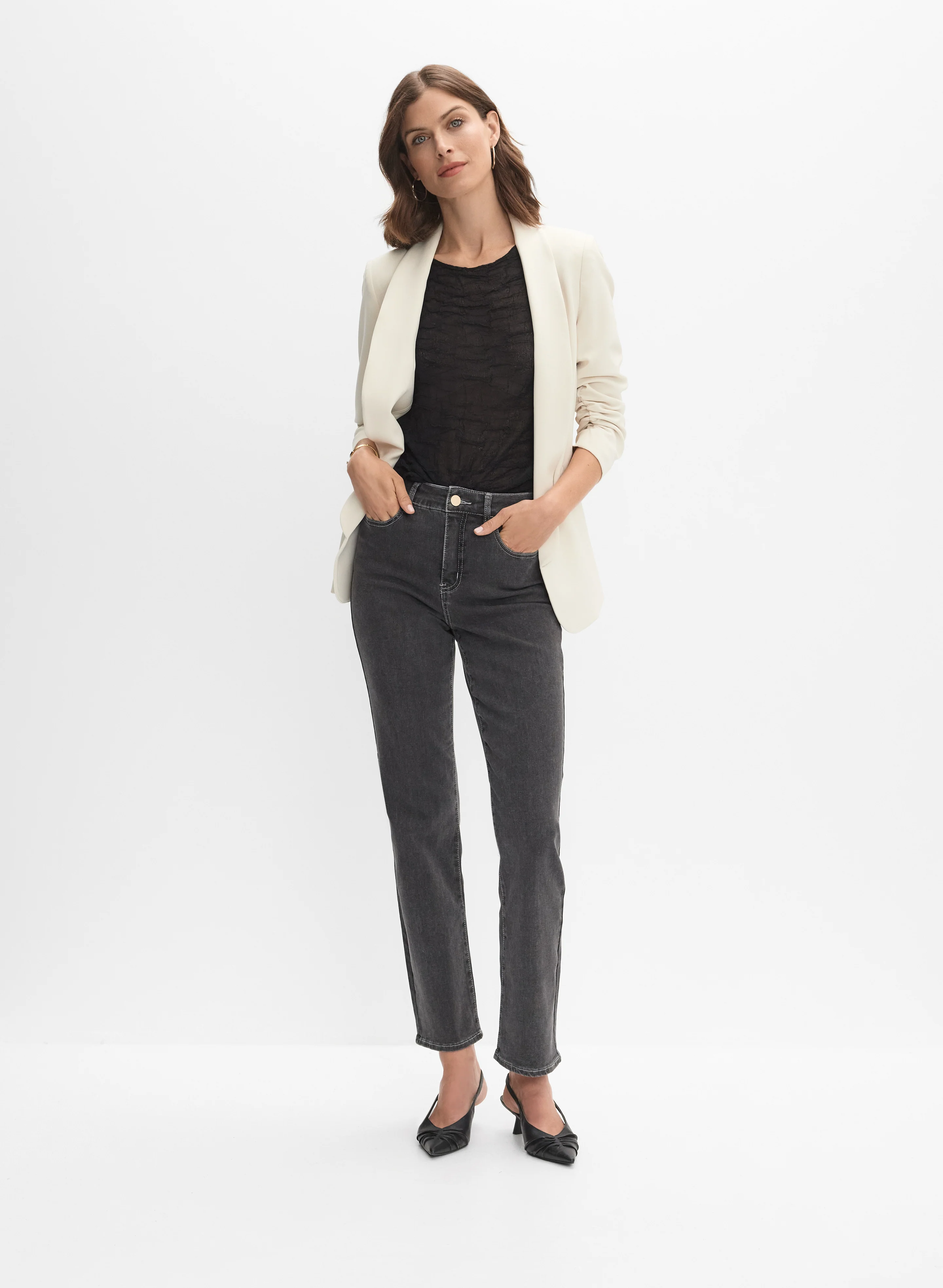 Shawl Collar Blazer & Buckle Detail Straight-Leg Jeans