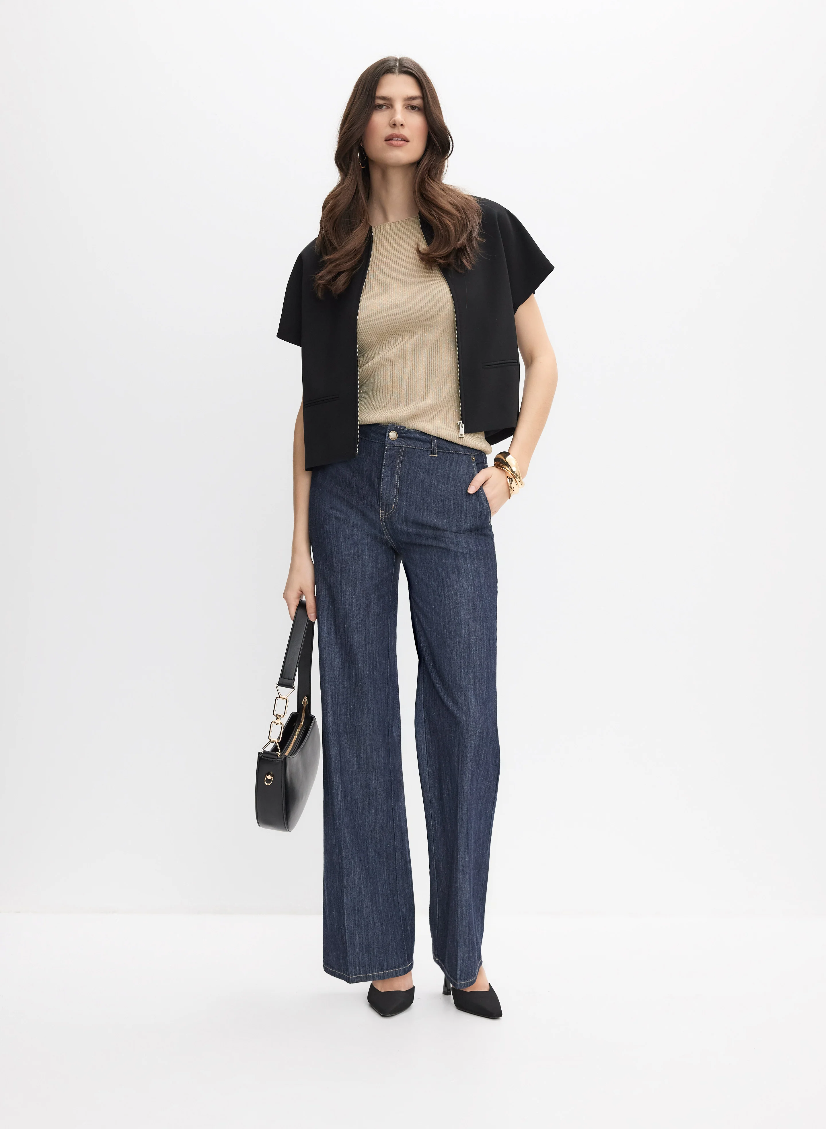 Short Zip Jacket & Mid-Rise Trouser Jeans