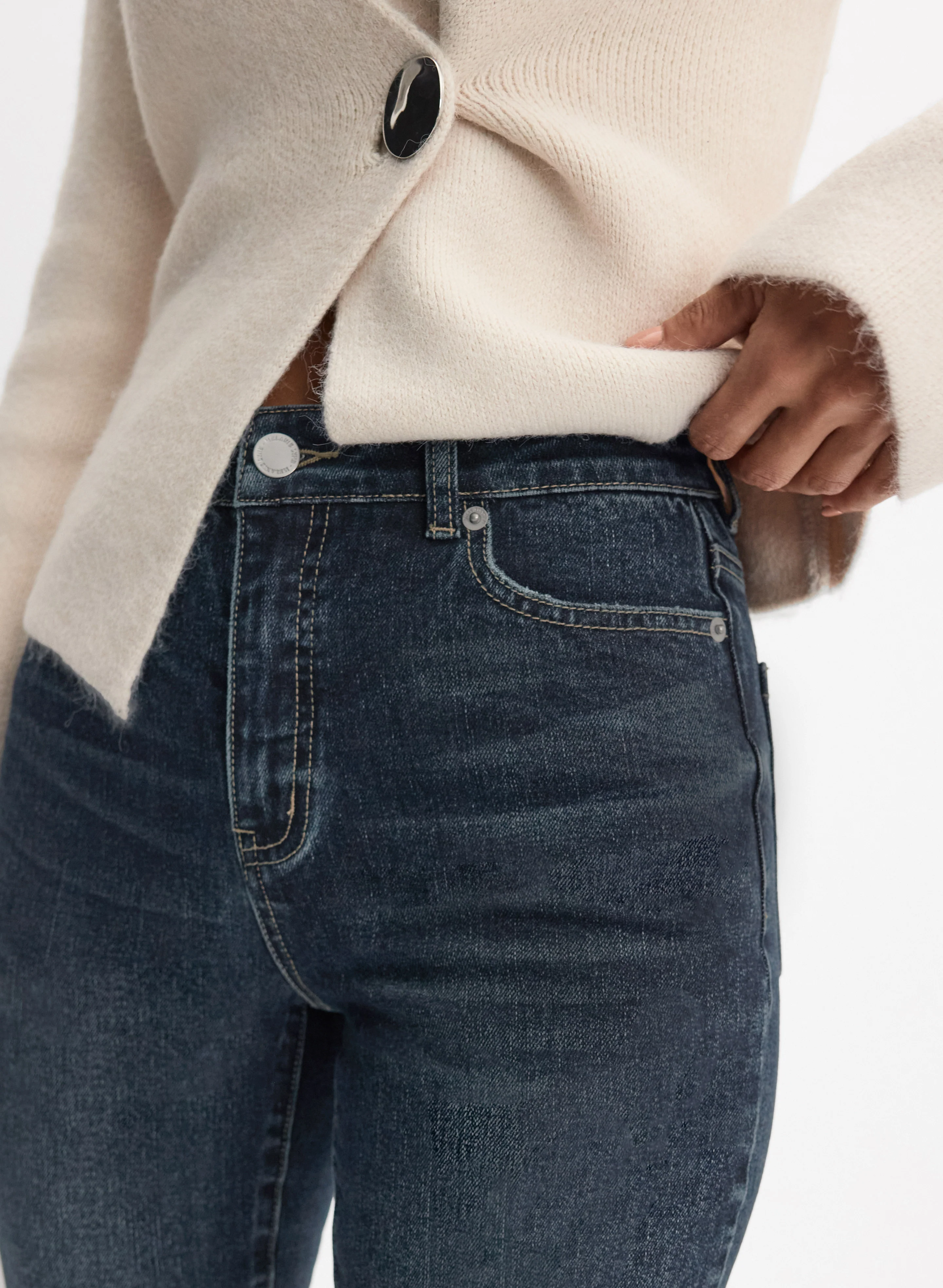 Slim-Leg Jeans - Image 4
