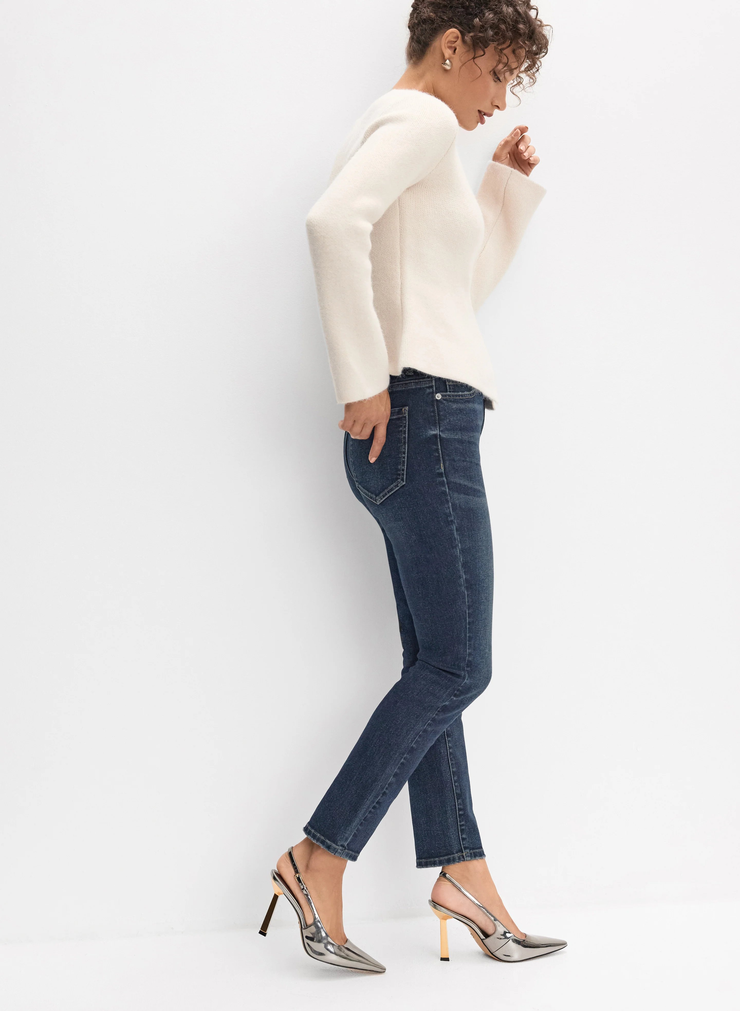 Slim-Leg Jeans - Image 7