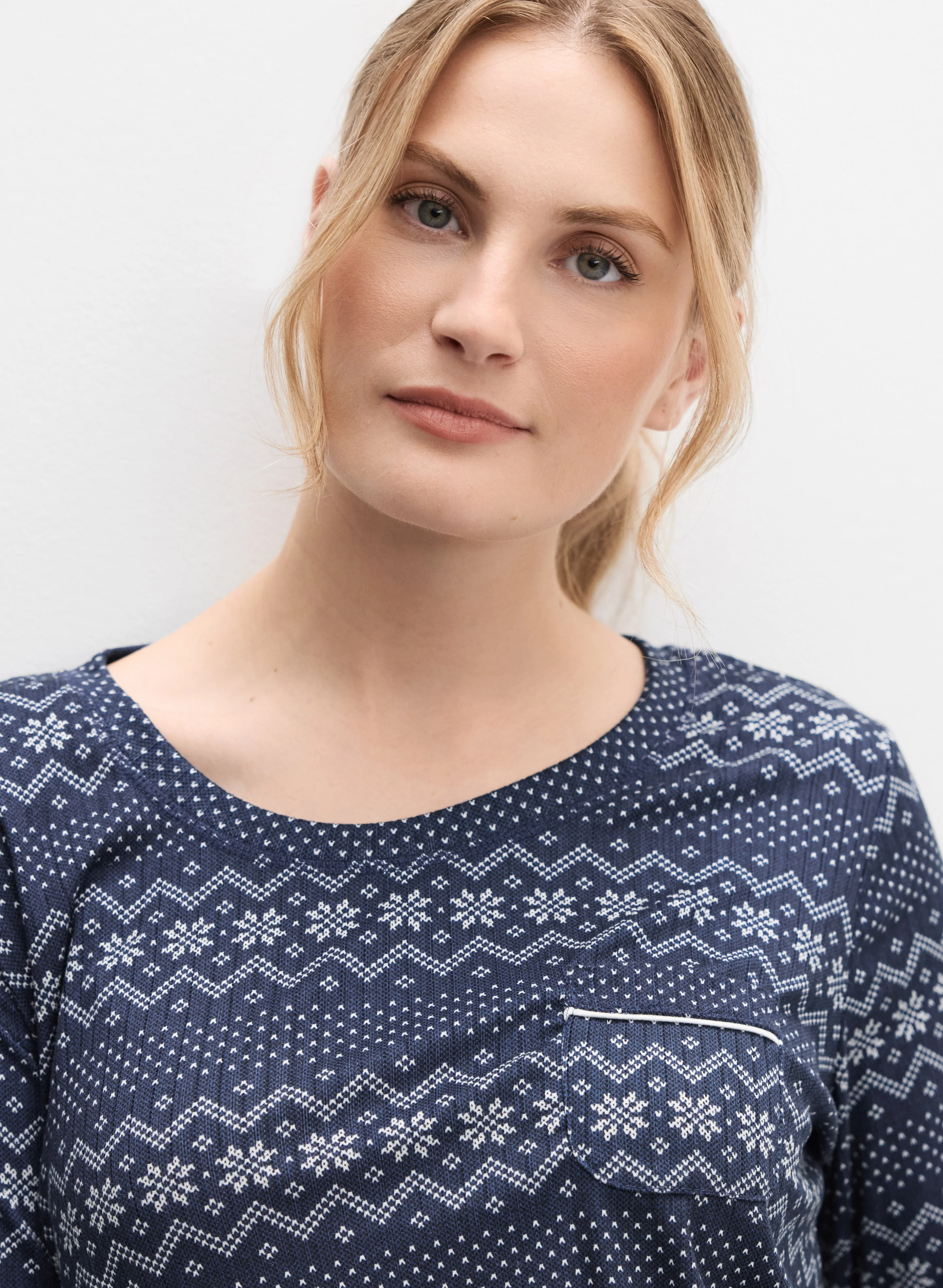 Snowflake Print Pyjama Set - Image 2