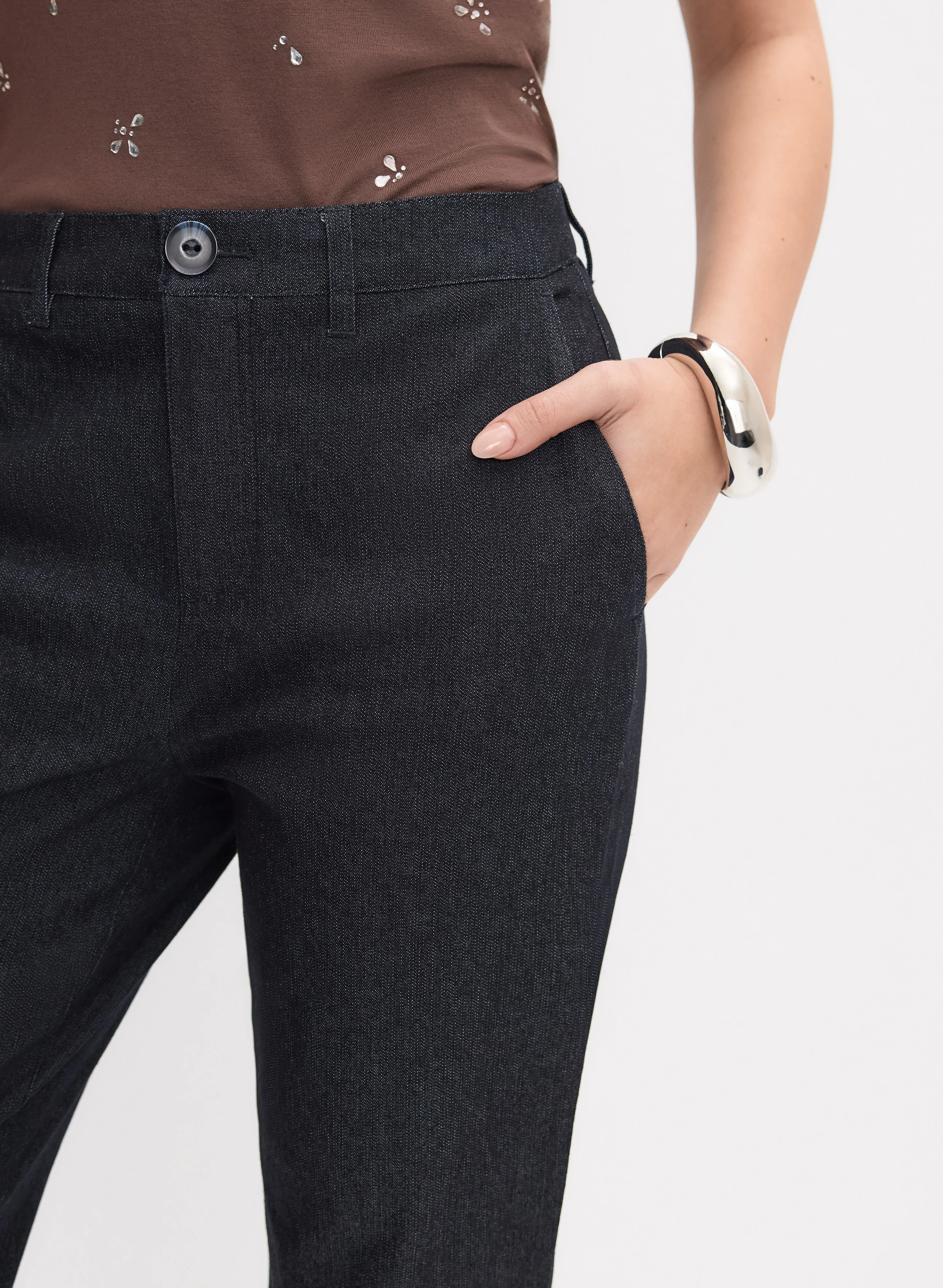 Straight-Leg Capris - Image 4