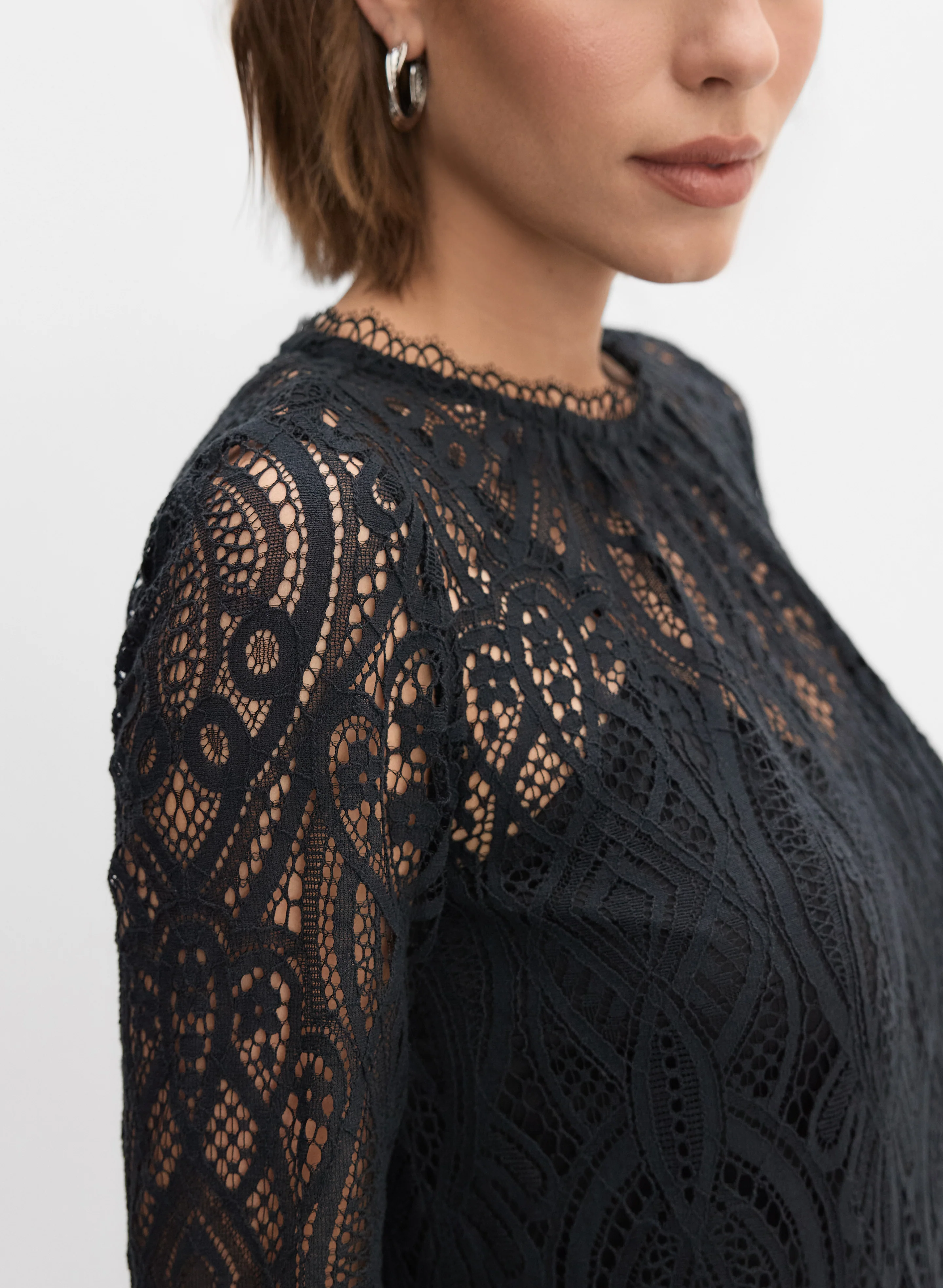 Tiered Lace Dress - Image 3