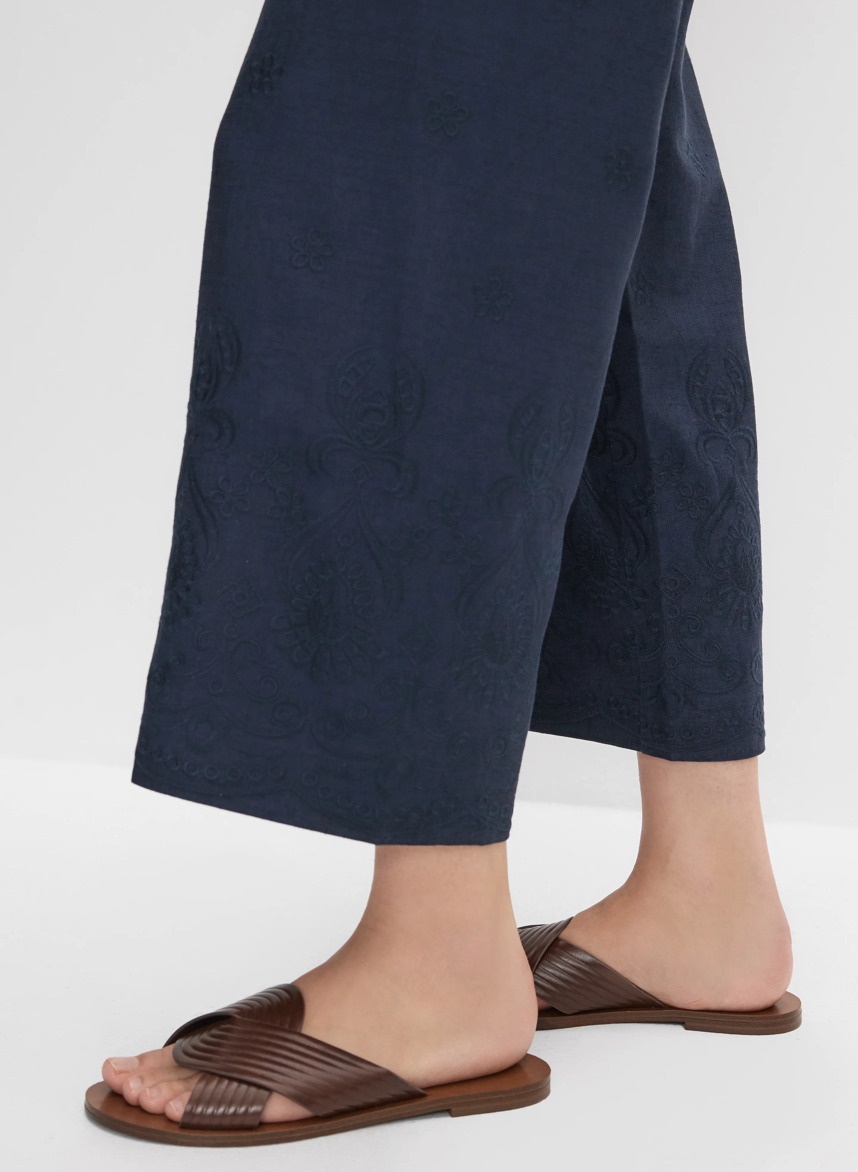 Tonal Embroidered Linen-Blend Pants - Image 4